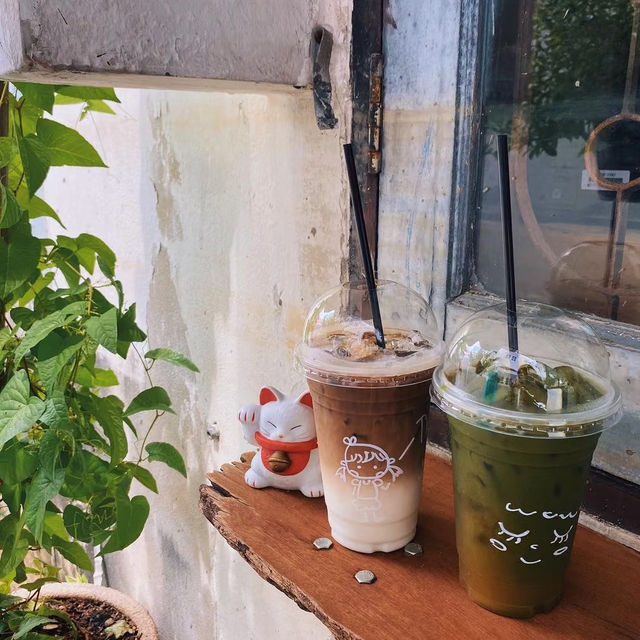 Tiny Coffee House คาเฟ่เล็กๆสไตล์โฮมมี่