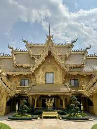 ศิลปะ ความศรัทธา และความฝัน ที่จับต้องได้