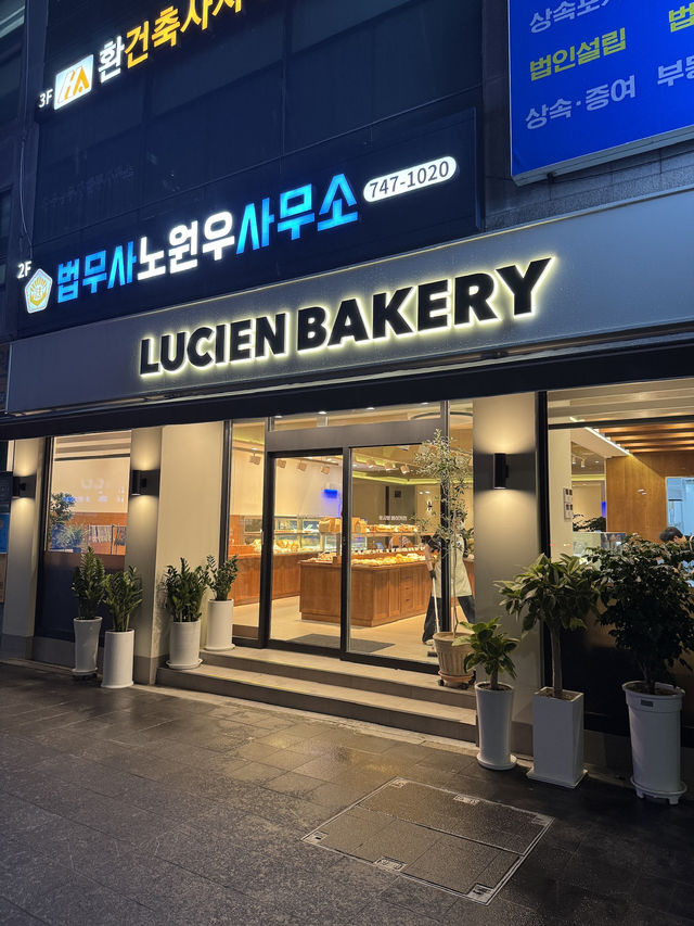 【韓国旅行】地元人気のベーカリーカフェでホテルおやつタイム