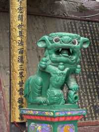 A mega Buddhist temple with multiple styles in Mianyang