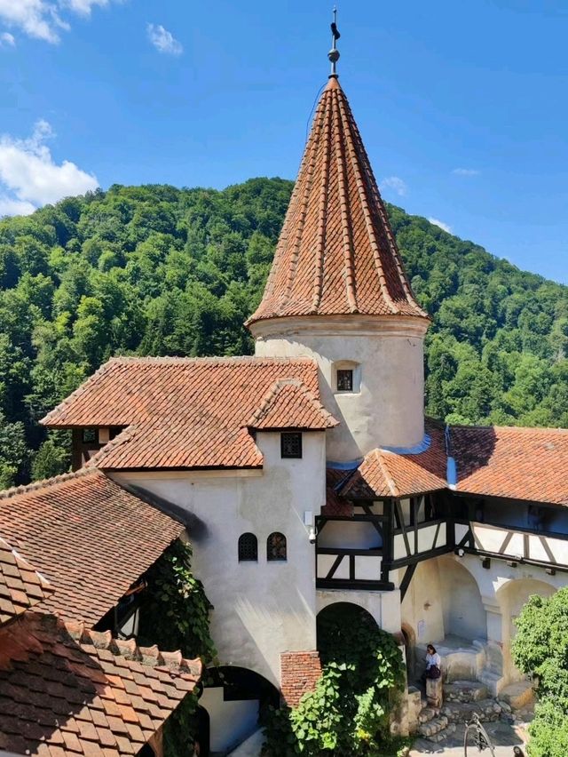 Bran Castle – The Legendary Gateway to Transylvania