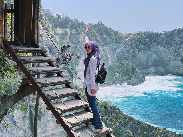 Nusa penida : One Island. Three Beaches. 1,000 Stairs. No Regrets.