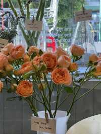 ☕️ Flowers in the Mist Cafe (ปากคลองตลาด)