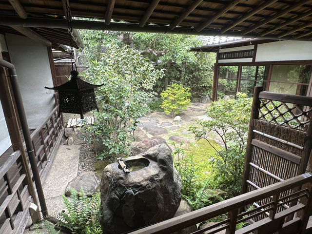 奈良町格子之家：穿越時光的古老魅力，探索奈良的傳統生活方式！