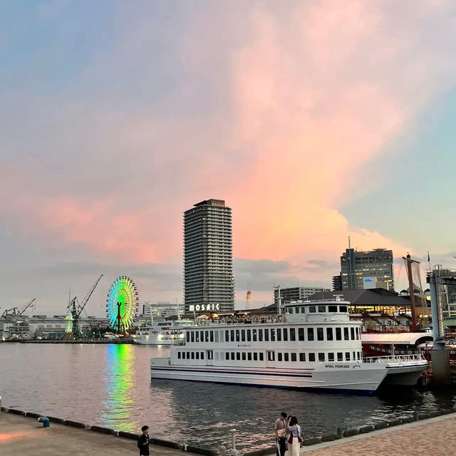 神戶的夜景名不虛傳 💕 神戶港燈塔遇見絕美夕陽