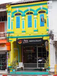 📍 Exploring Phuket Old Town – A Charming Blend of Culture, Color & Chill Vibes
