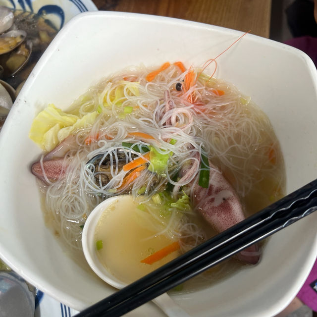 🌊海味滿滿的午後散策：卯澳船長平價小吃，一口小卷一口海風吹來的滿足