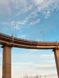 Busan Harbor Bridge: An Iconic Landmark Offering Dazzling Vistas