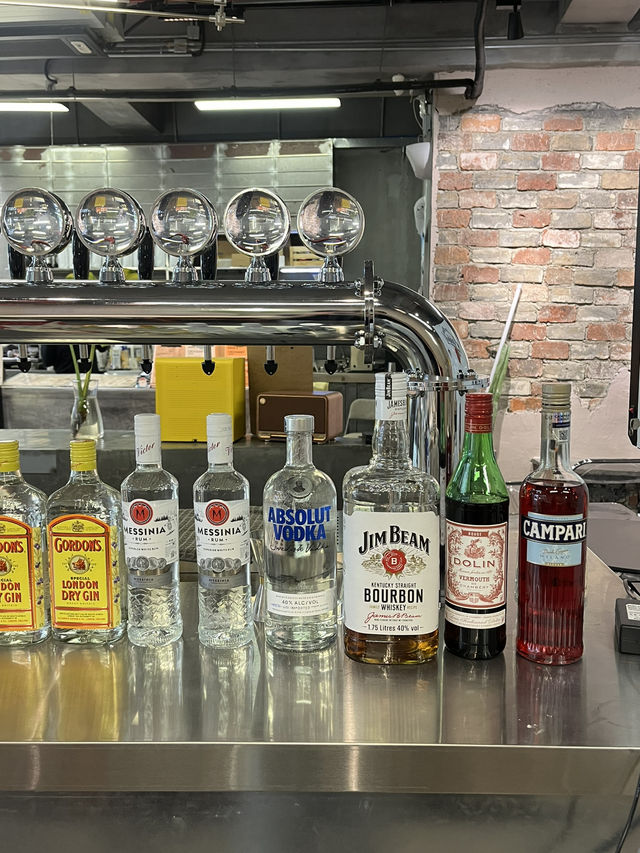 커피도 좋지만 하이볼 한 잔 어때요?🥃 📍CARBONROOM(云里店) 