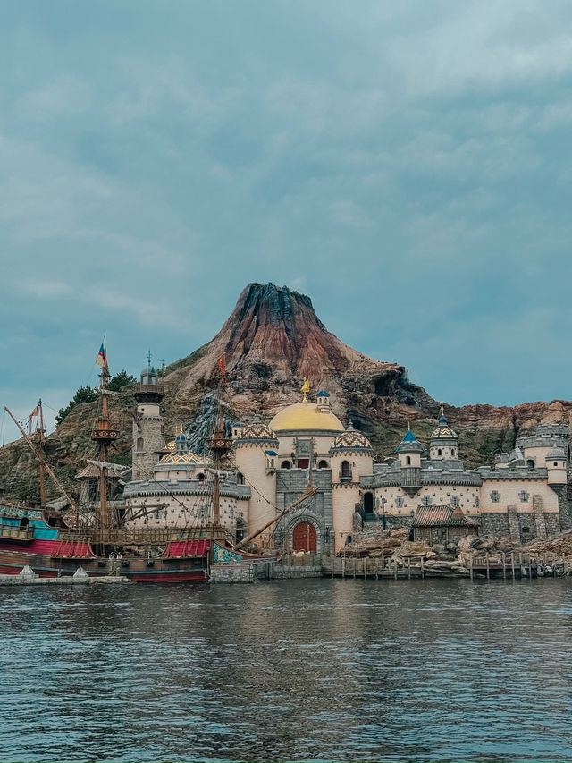 Tokyo DisneySea – โลกแฟนตาซีที่ผู้ใหญ่ก็หลงรัก 🎢🌊