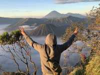 🌄 Mount Bromo, Indonesia – A Dreamy Volcano Escape Made Easy 🌄