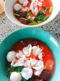 คุณปื้ด เย็นตาโฟ ปลาหมึดสด, หาดใหญ่