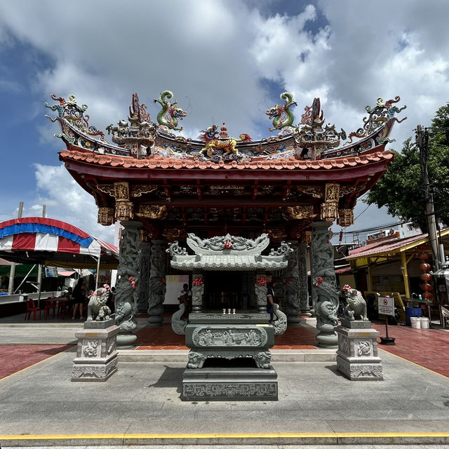 🏮 Solo Adventure: Chew Jetty’s Clan Temple – Where Sea & Spirit Meet