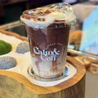 Calm & Coff คาเฟ่ลับในซอยกรุงเทพ 