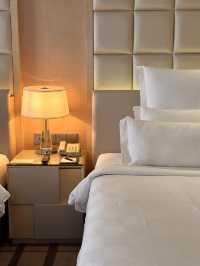 One World Hotel: 5-Star Comfort in the City