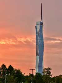 Kuala Lumpur in Full Color: Culture, Cuisine & City Life