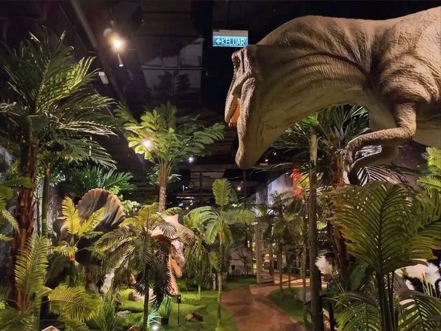 🦖 Jurassic Research Center — Walk Among Dinosaurs in Genting Highlands