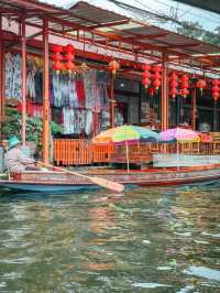 Boatloads of Fun at Damnoen Saduak Floating Market