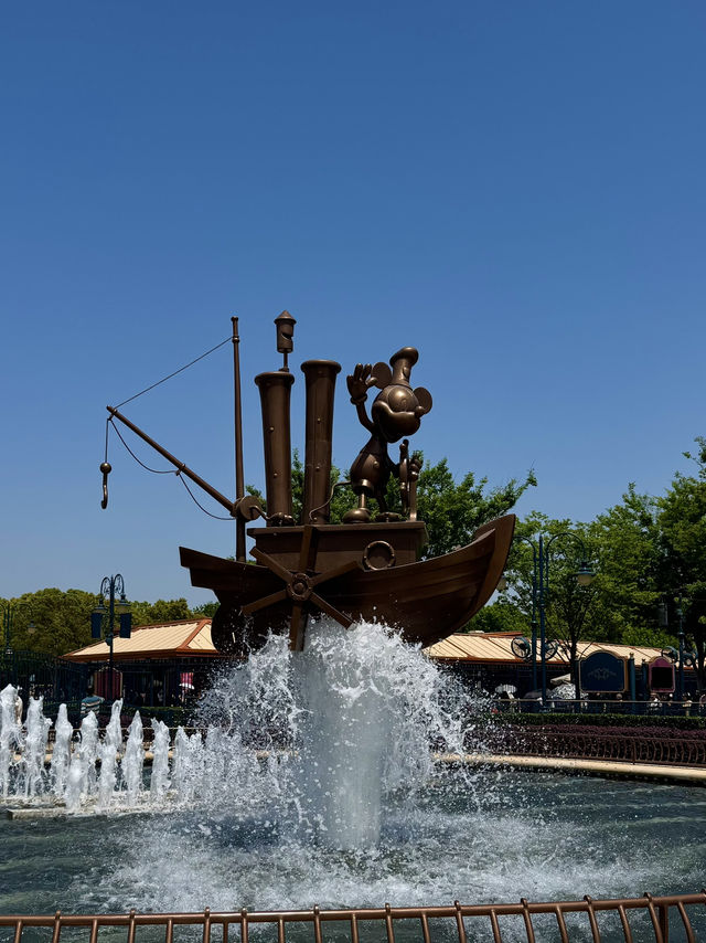 Disneytown, Shanghai — Free Entry to a Magical World Outside Disneyland