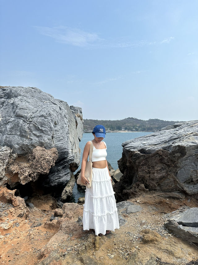 รีวิวทริปหนีกรุง: เกาะสีชัง 2 วัน 1 คืน 🐚🌴🪼🌊