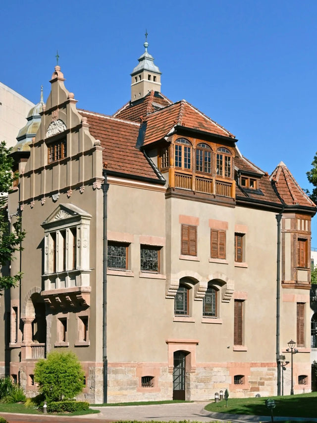 🎼 Shanghai’s Hidden Gem: The “Music Castle”