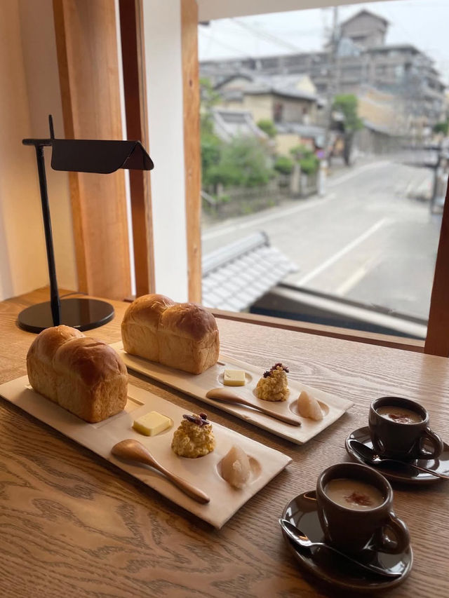 【祇園・花見小路】京都の雅に触れる🌸舞妓さんが歩く、夢のような街並み