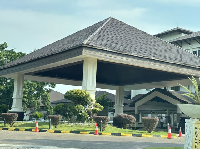 Where Ocean Breeze Meets Luxury – Thistle Port Dickson Resort ✨🌊