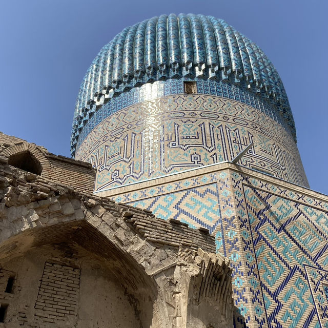 Discover the Timeless Charm of Gur-I Amir on a Budget!