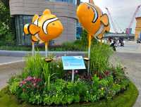 Sea Creatures floating on land! Sculptures to celebrate Singapore Oceanarium's Opening