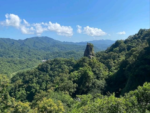Climb the Sacred Trio, Xiaozishan, Cimu Peak, and Putuo Mountain
