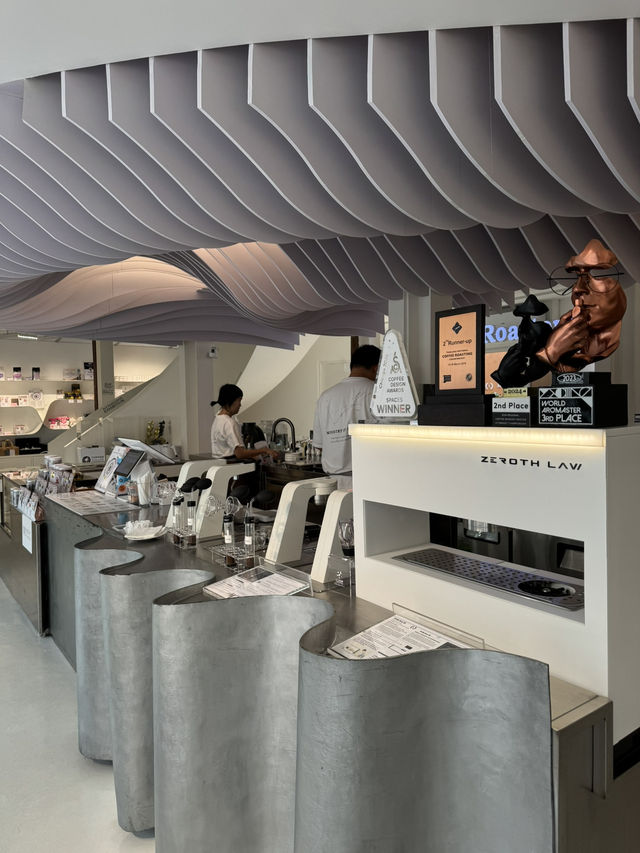 ☕️ กระทรวงการคั่ว เชียงใหม่ – สายกาแฟตัวจริงต้องมา ☕️ กระทรวงการคั่ว เชียงใหม่ – สายกาแฟตัวจริงต้องมา