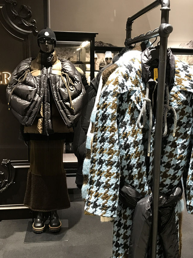 🍻🎬🧥【横浜NeWomanで大人の週末】クラフトビールで乾杯して、映画館でひととき。秋冬はモンクレールで決まり！