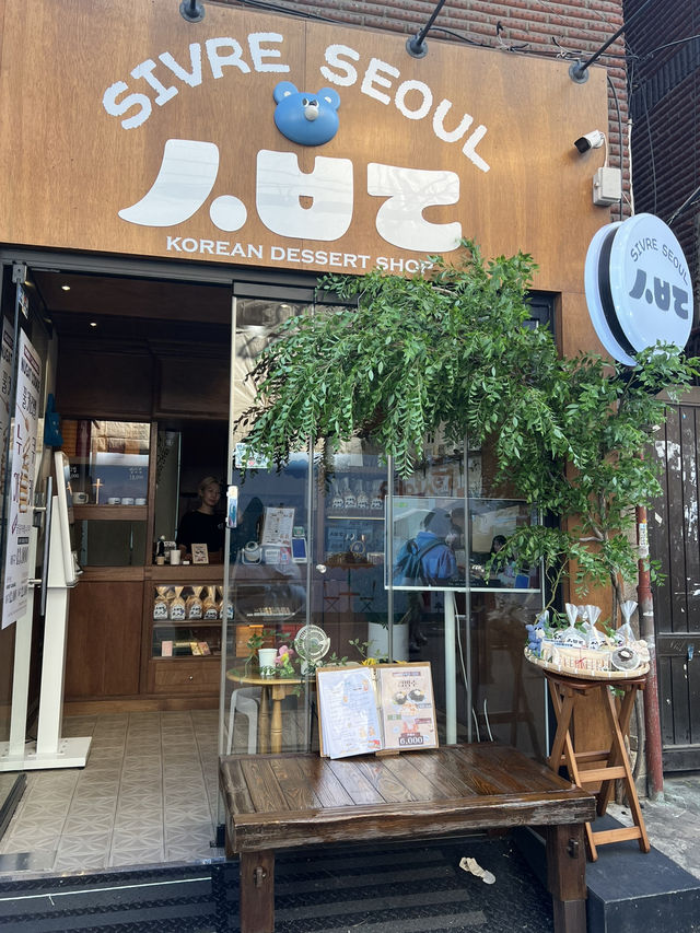 성수동 카페거리의 개성있는 가게들