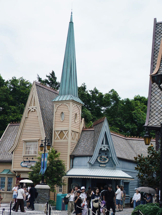 Hong Kong Disneyland