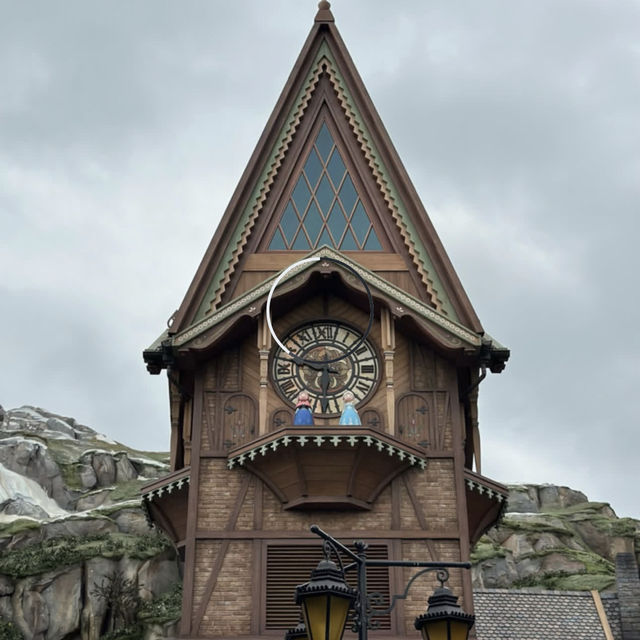 ปราสาทเอเรนเดล Disneyland Hong Kong 