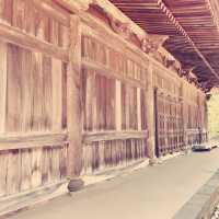 The Heart of Zen Wisdom: Kenchō-ji's Hattō (Lecture Hall) 📜