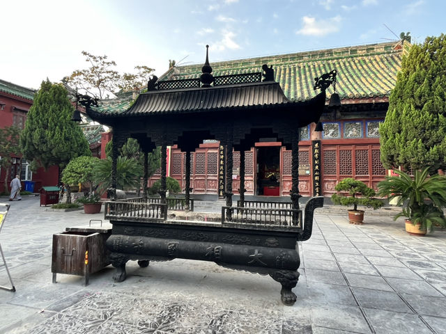🛕 Da Xiangguo Temple — The Spiritual Heart of Kaifeng 🛕 Da Xiangguo Temple — The Spiritual Heart of Kaifeng