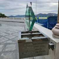 กราบพระพุทธบาทเมืองโยนก : วัดพระธาตุดอยสะเก็ด