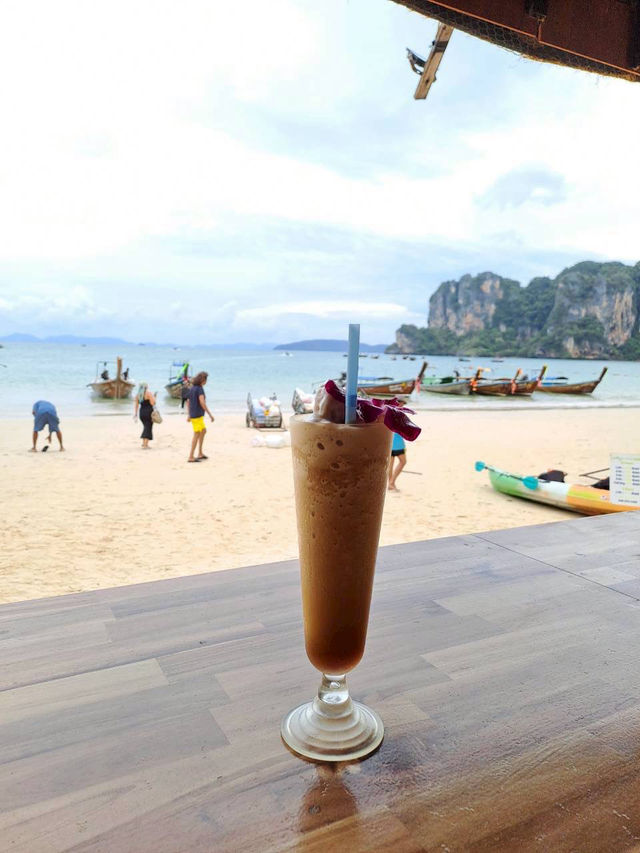RAILAY BEACH CAFE 🌊🏖️🥤 RAILAY BEACH CAFE 🌊🏖️🥤