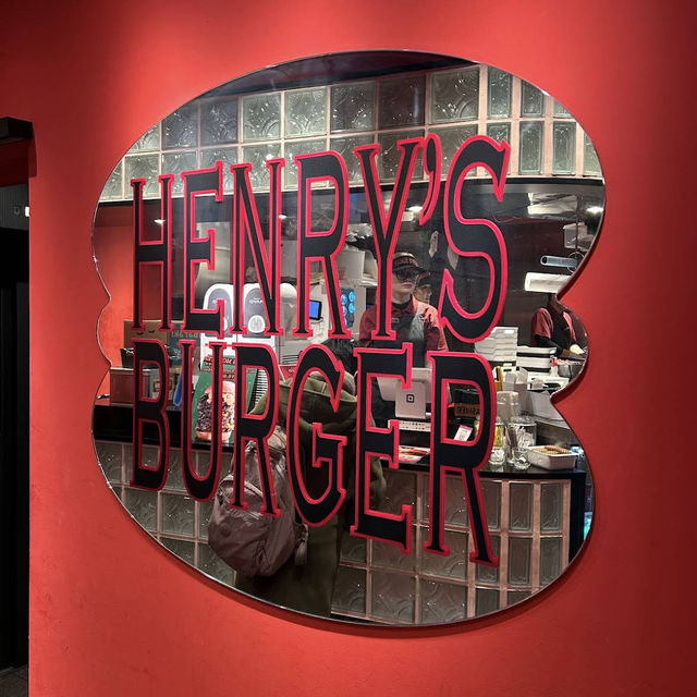 【東京/原宿🇯🇵】焼肉の名店が手掛けるパティ🍔 HENRY'S BURGER Harajuku