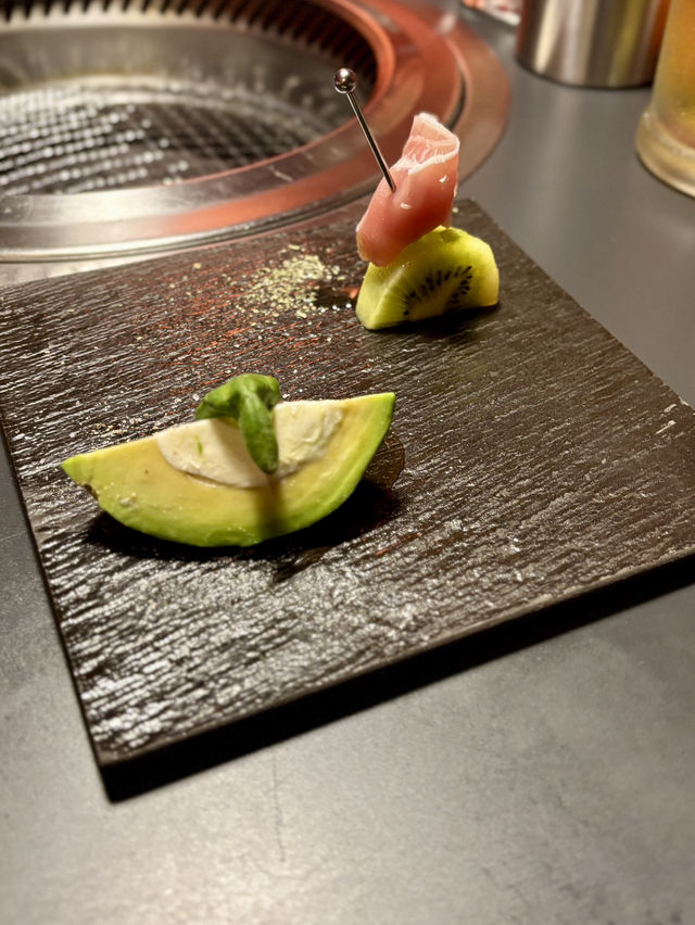 【大阪・東梅田】ご褒美ディナーに隠れ家焼肉店「個室 焼肉 嬉野 梅田 byKBBQyamabiko」