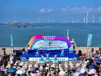 “Harvest by the River: Fuzhou’s Celebration at Niutouwei Wharf”