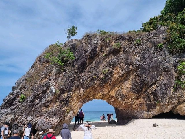 เกาะหลีเป๊ะ 3 วัน 2 คืน — ทะเลใส ดำน้ำ ฟีลชิลๆ