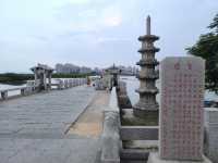 中國泉州 洛陽古街 古橋 弘一大師 老子石雕像