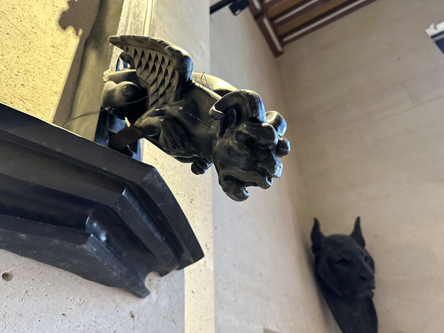 法國 🇫🇷 皮耶楓城堡 Château de Pierrefonds｜電影感滿滿的中世紀要塞