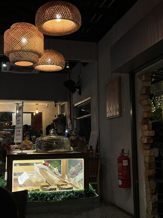 Date-Night Vibes at Flame & Fern JB ✨🍃🔥”