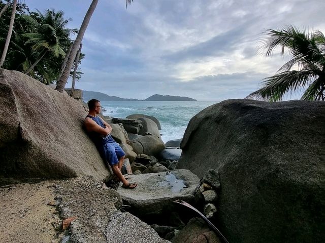 Karon Beach's Dreamy Sunset Vibes in Phuket 🌅✨