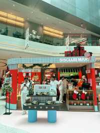 Malaysia’s Xmas Blazer Bash: Sunway Square Vibes 🎄✨