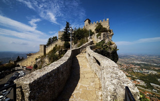 Exploring San Marino: The Enchanting Mountaintop Microstate