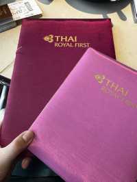 👑 รีวิว Royal First Lounge การบินไทย สนามบินสุวรรณภูมิ — อย่าพลาดเด็ดขาด อาหารบริการดีสุดๆ😁